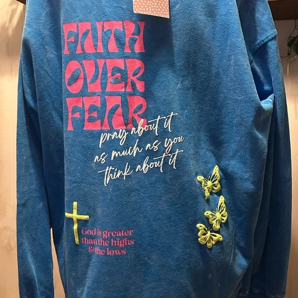 JADELYNN BROOKE FAITH OVER FEAR
MINERAL‎ WASH LONG SLEEVE T size large - Picture 3 of 8